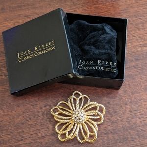 Vintage Joan Rivers booch